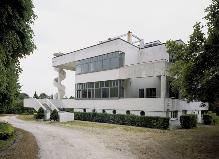 <font color=black>Villa Dirickx - Architect Marcel Leborgne in Sint-Genesius-Rode</font><br> Vrij fotoproject